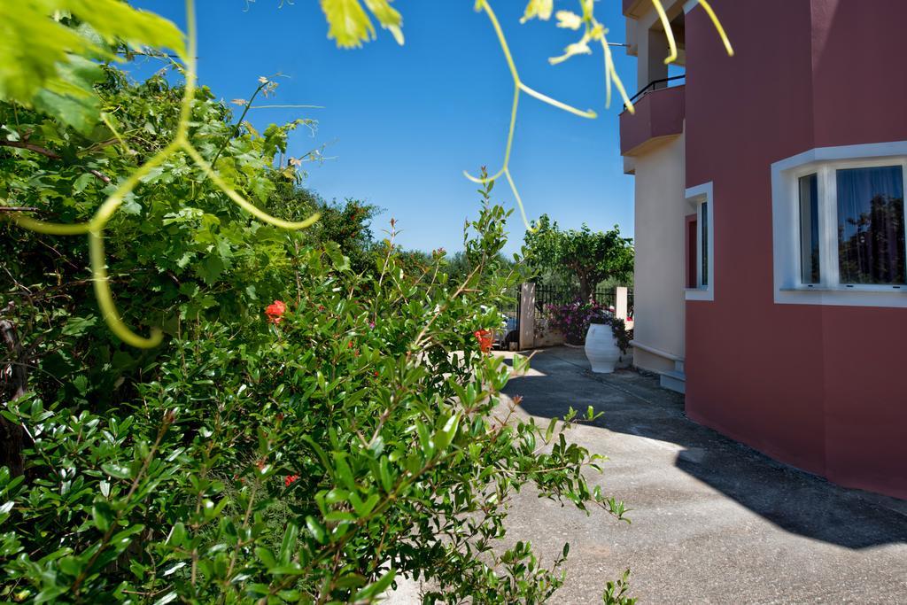 Kissamos Luxurious House Pensionat Rum bild